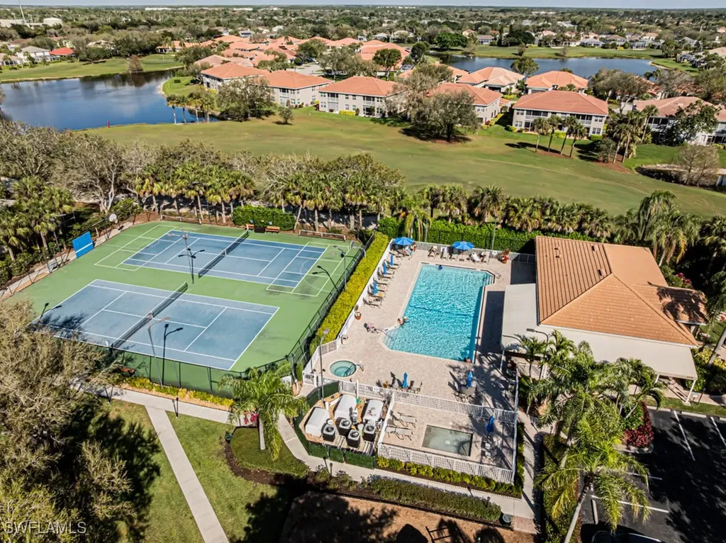 2103 Crestview Way Naples FL 34119