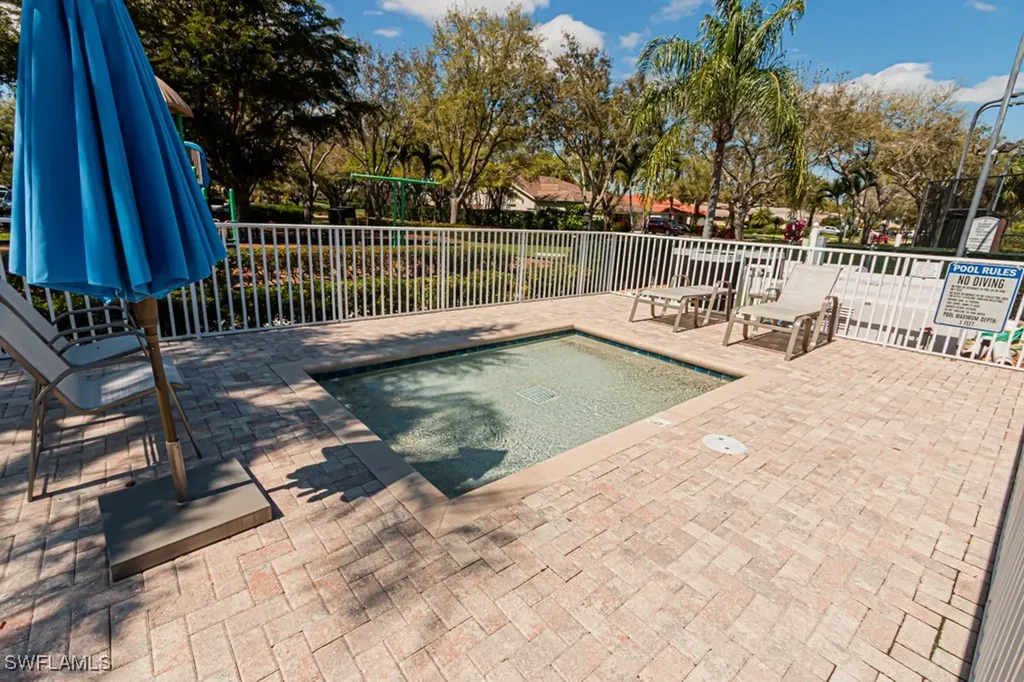 2103 Crestview Way Naples FL 34119