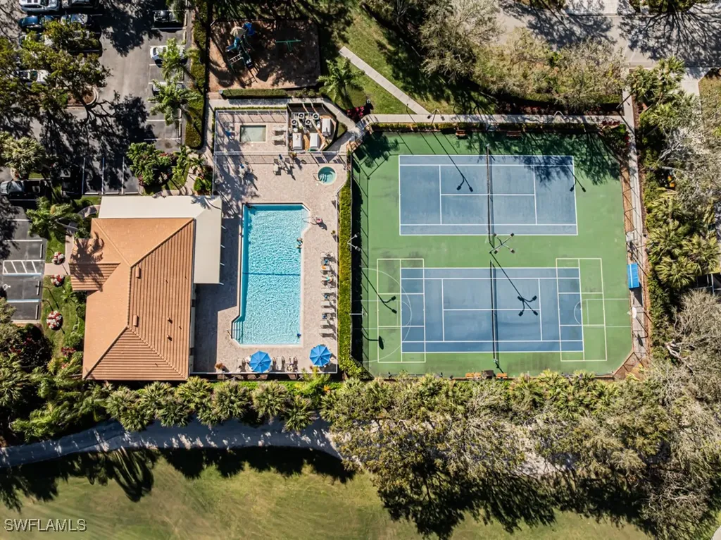 2103 Crestview Way Naples FL 34119