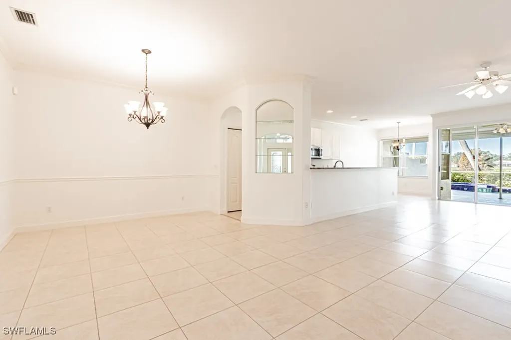 2103 Crestview Way Naples FL 34119