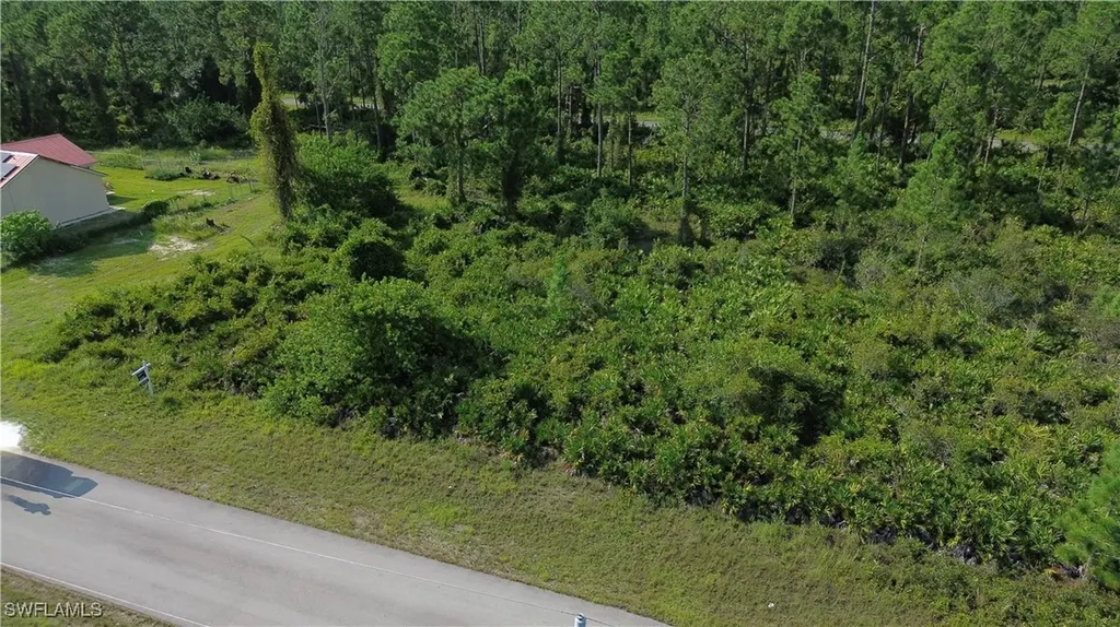 1115 Chiefland Street E Lehigh Acres FL 33974