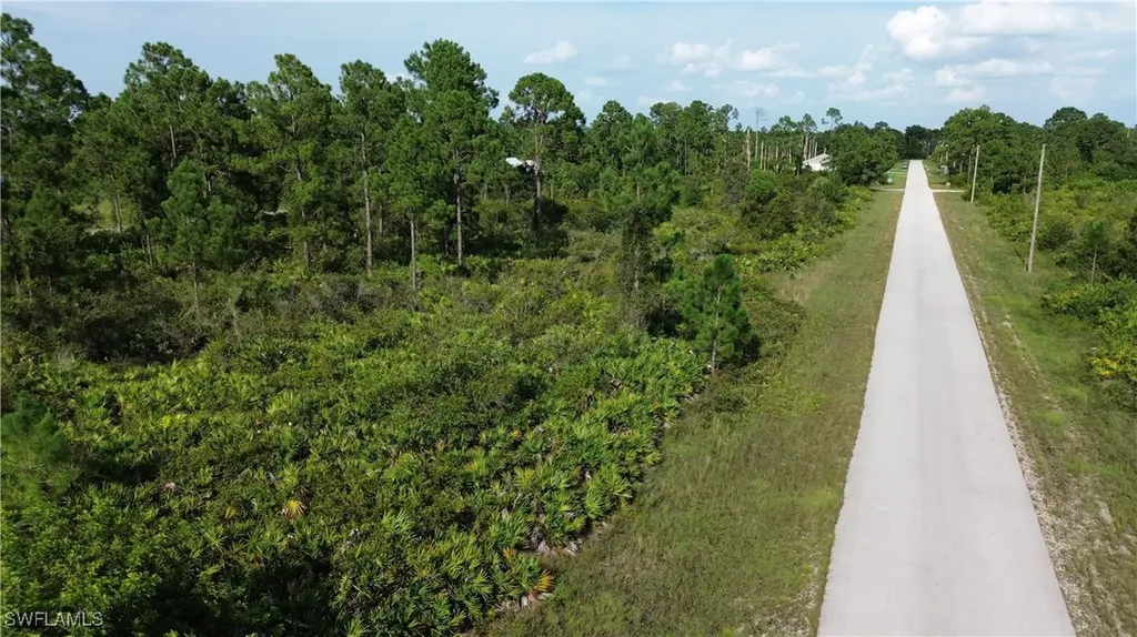 1115 Chiefland Street E Lehigh Acres FL 33974