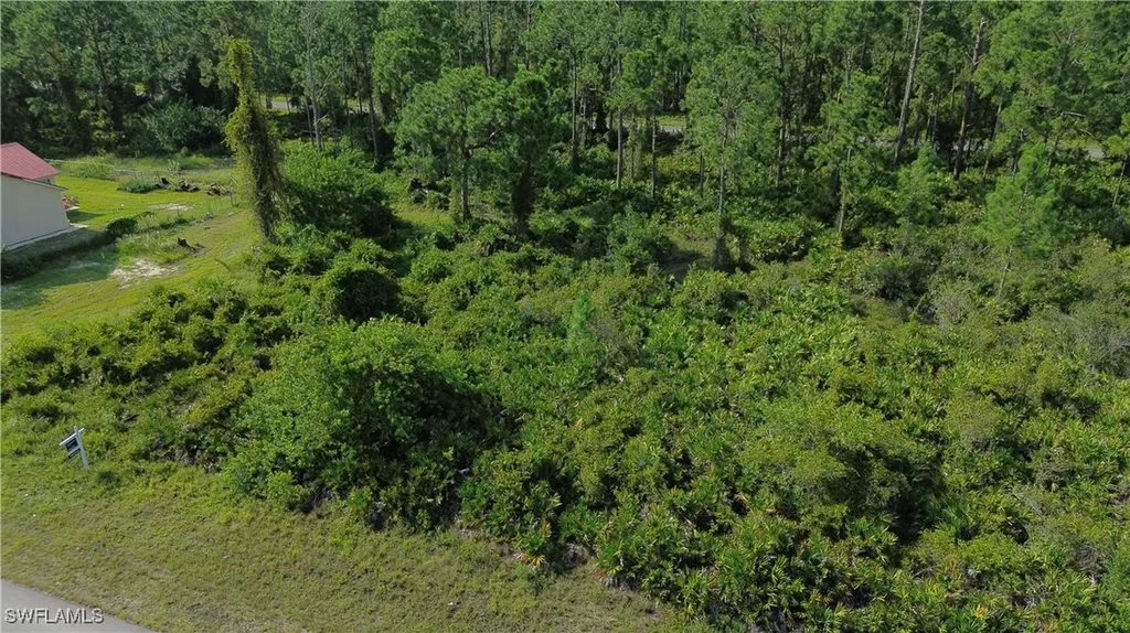 1115 Chiefland Street E Lehigh Acres FL 33974