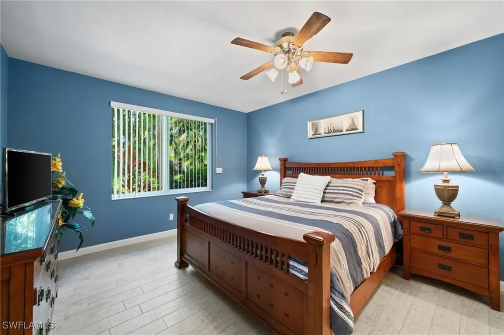 2325 Hidden Lake Drive Naples FL 34112