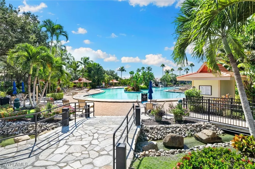 2325 Hidden Lake Drive Naples FL 34112