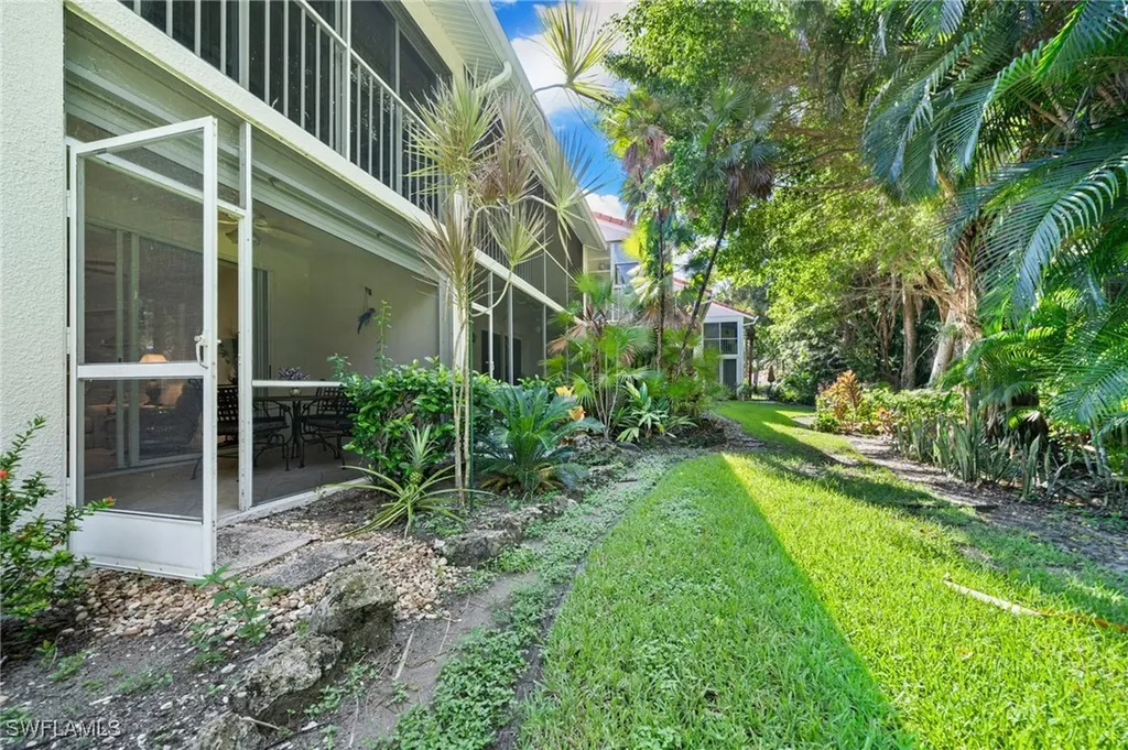 2325 Hidden Lake Drive Naples FL 34112