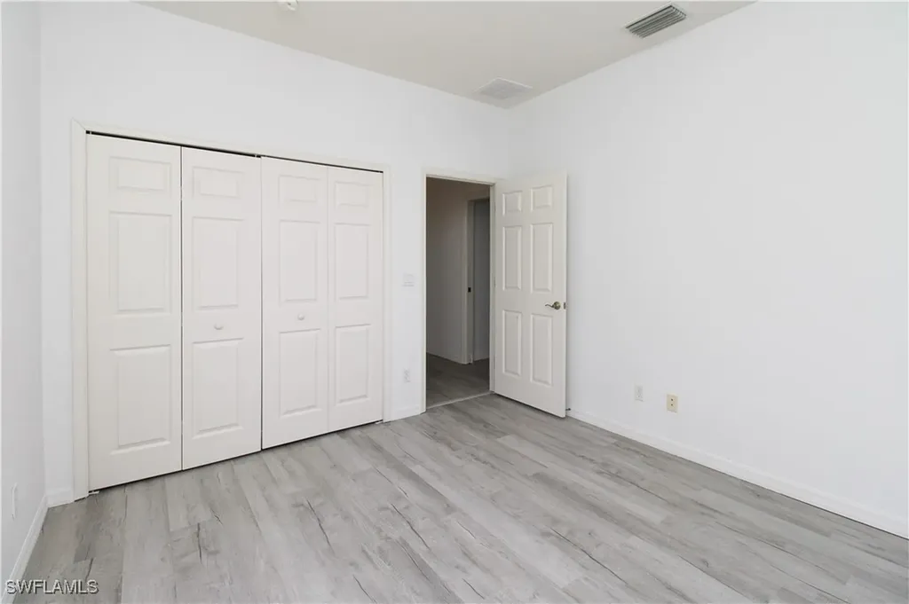 3927 Aurora Court Naples FL 34116
