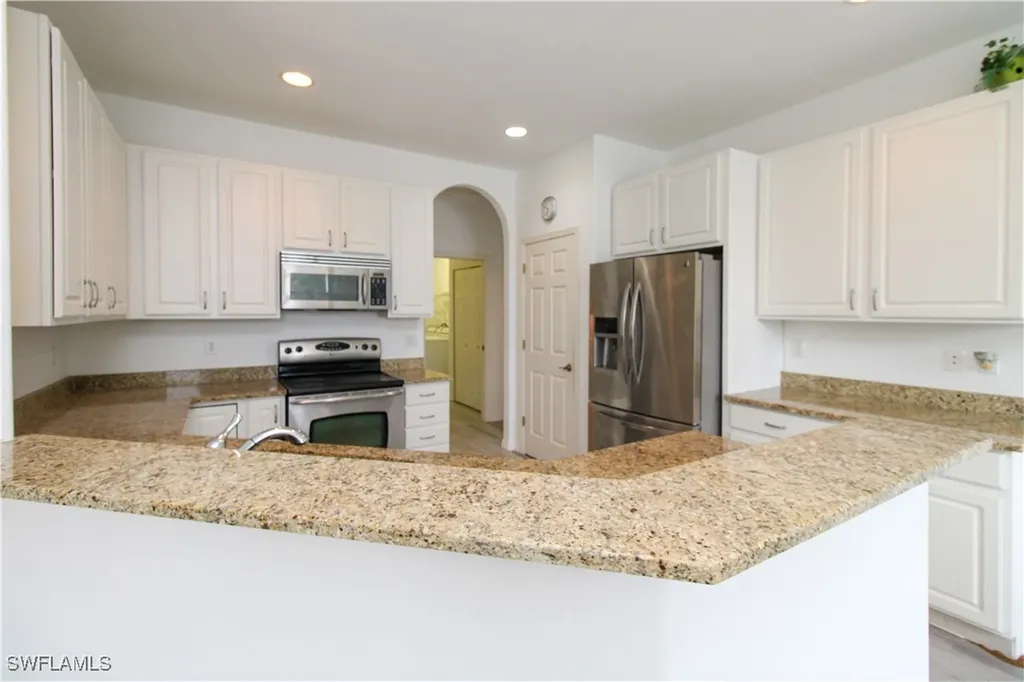 3927 Aurora Court Naples FL 34116