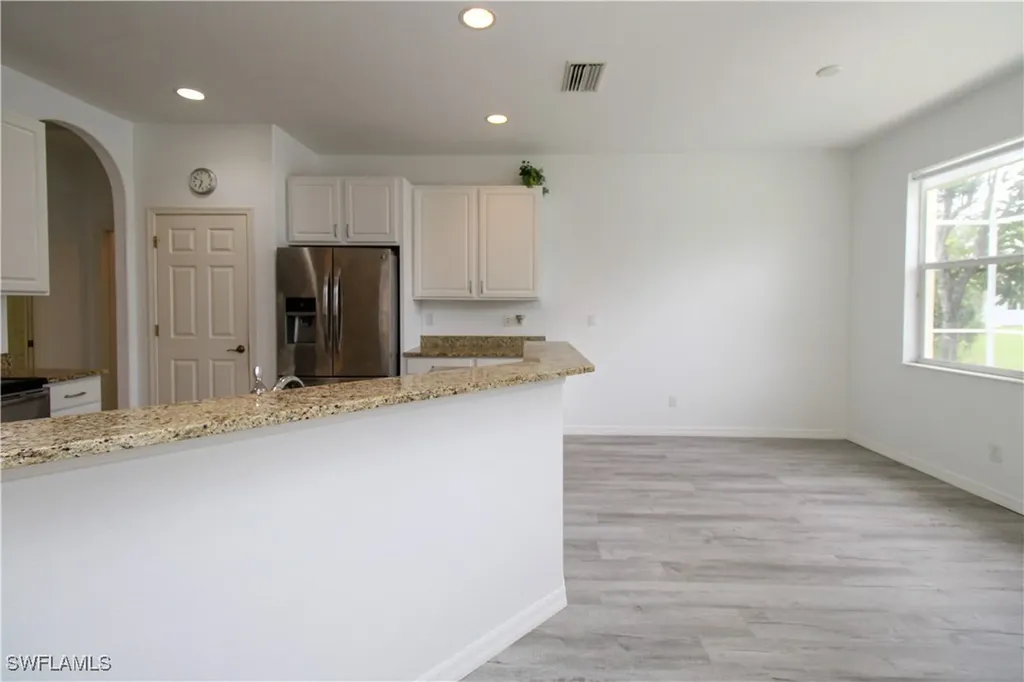 3927 Aurora Court Naples FL 34116