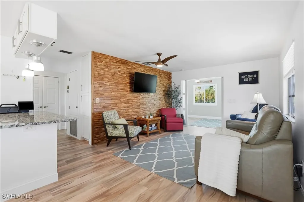 7 Avenida Carita Fort Myers Beach FL 33931