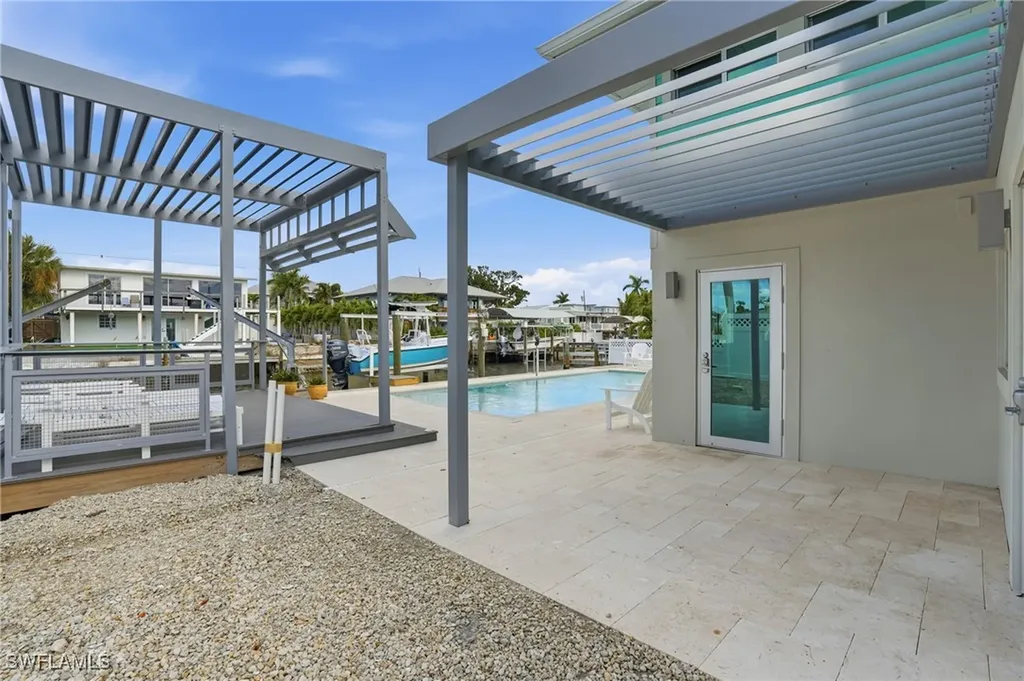 7 Avenida Carita Fort Myers Beach FL 33931