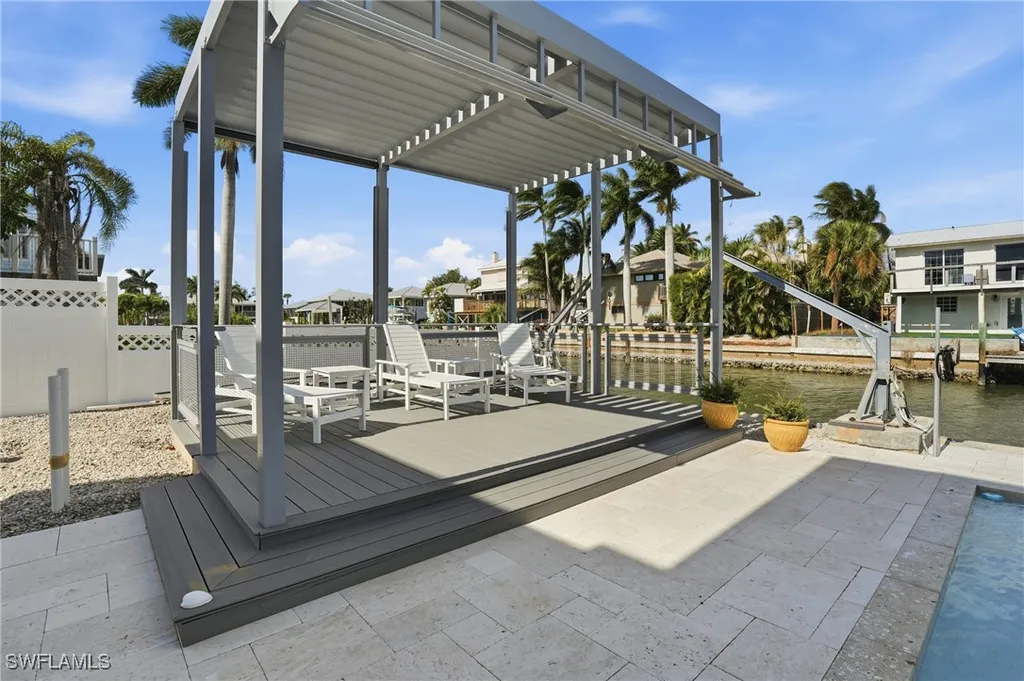 7 Avenida Carita Fort Myers Beach FL 33931