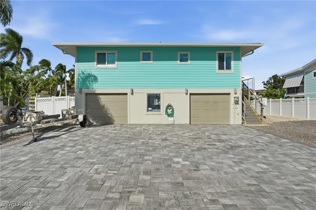 7 Avenida Carita Fort Myers Beach FL 33931