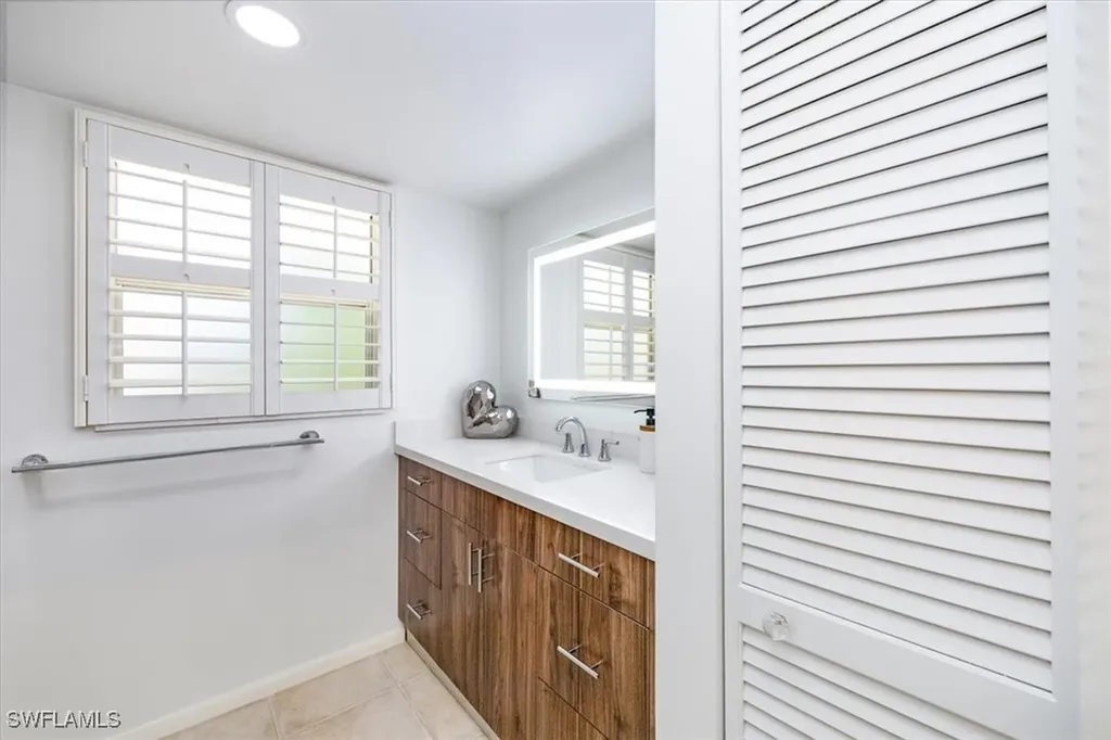 3200 Binnacle Drive Naples FL 34103