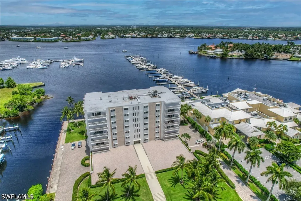 1325 7th Street S Naples FL 34102