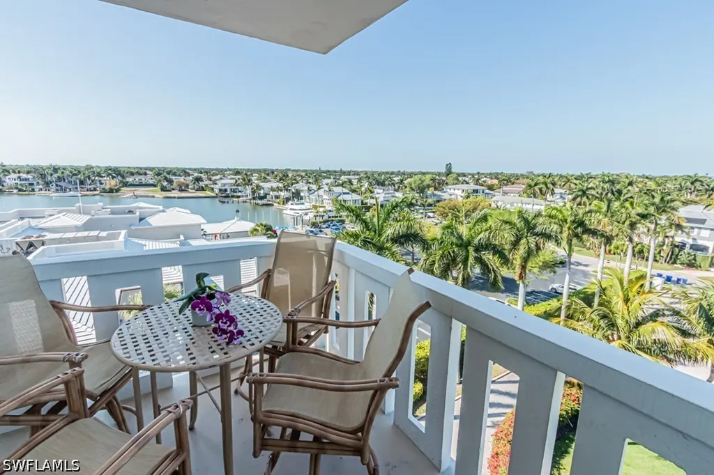 1325 7th Street S Naples FL 34102