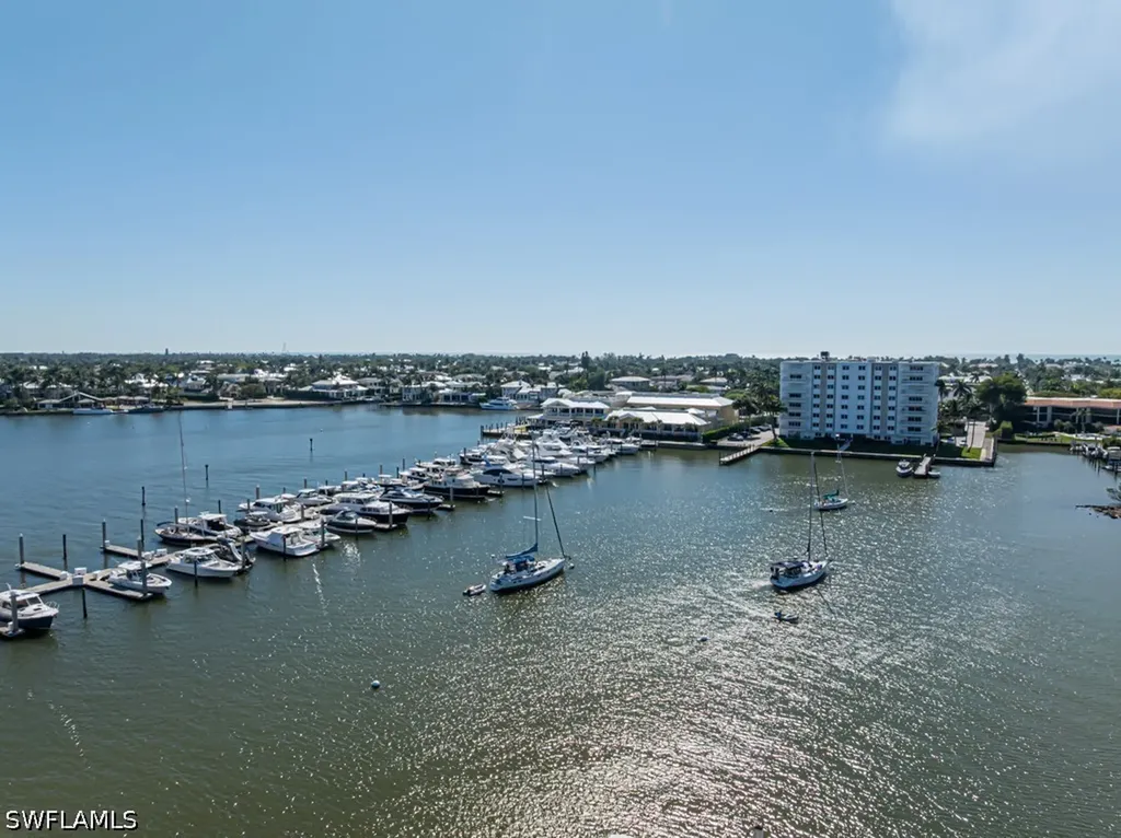 1325 7th Street S Naples FL 34102