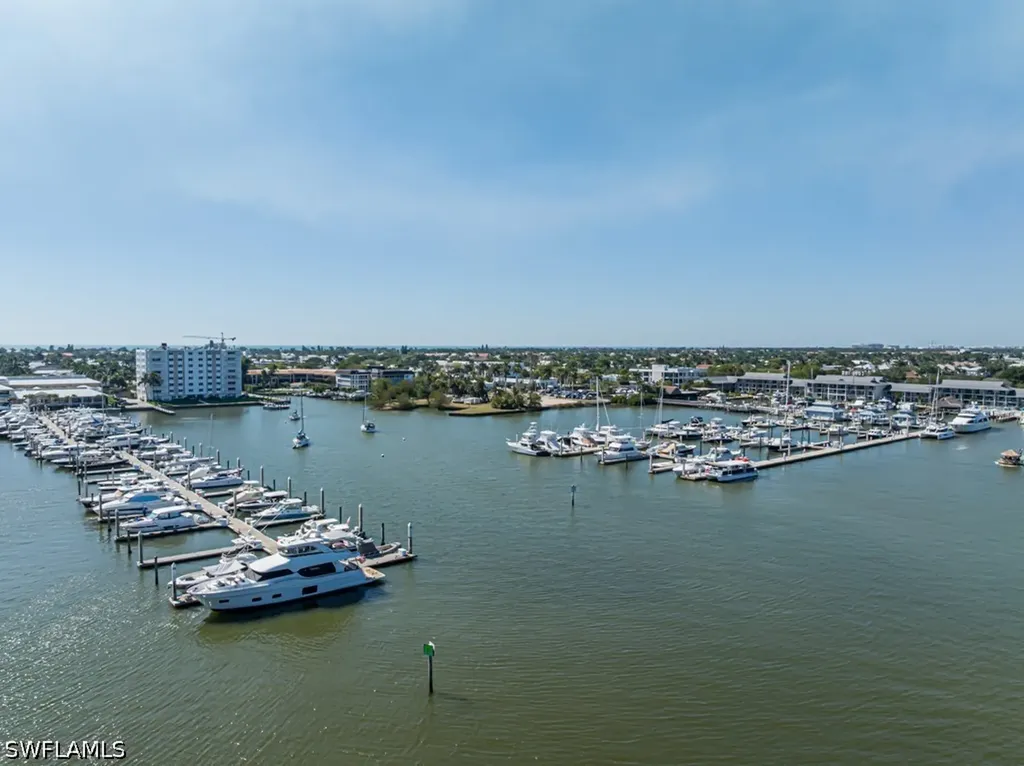 1325 7th Street S Naples FL 34102