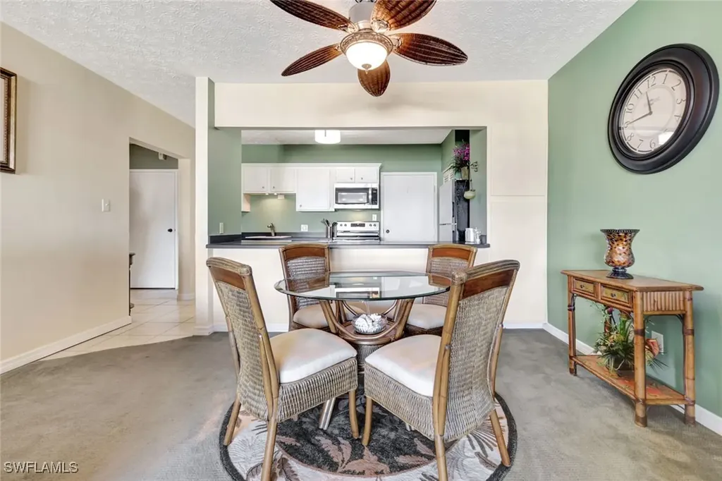 60 Pelican Street W Naples FL 34113