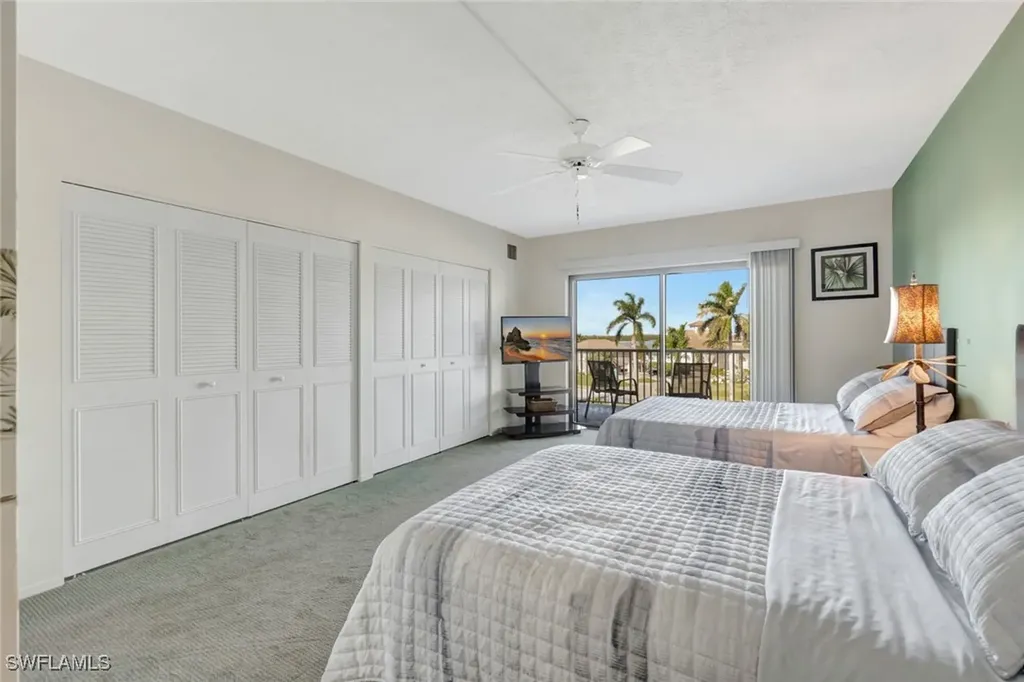 60 Pelican Street W Naples FL 34113