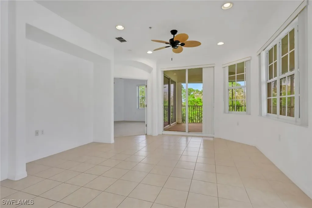 4863 Hampshire Court Naples FL 34112