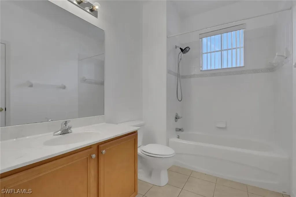 4863 Hampshire Court Naples FL 34112