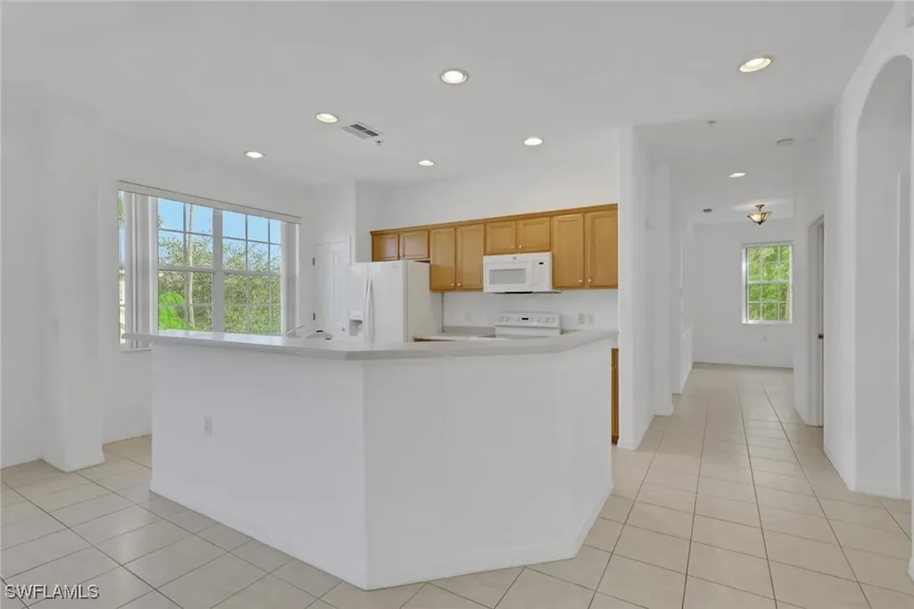 4863 Hampshire Court Naples FL 34112