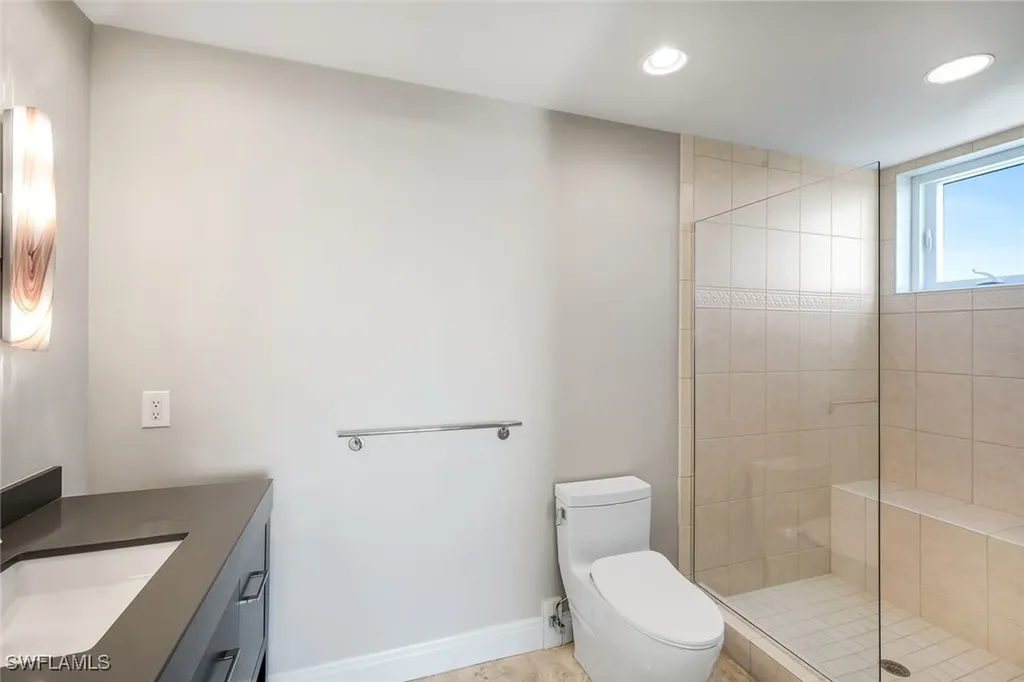 275 Indies Way Naples FL 34110