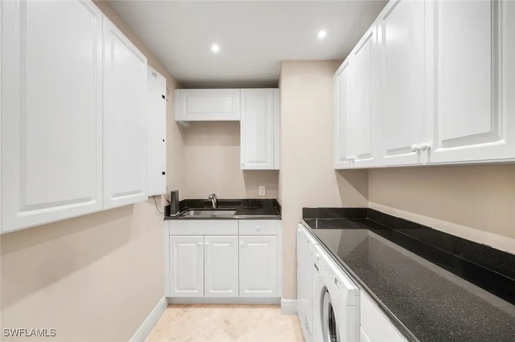 275 Indies Way Naples FL 34110