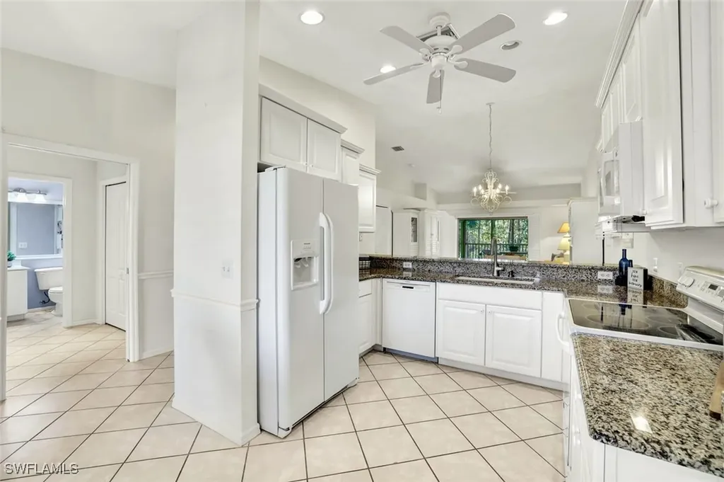 3715 Buttonwood Way Naples FL 34112