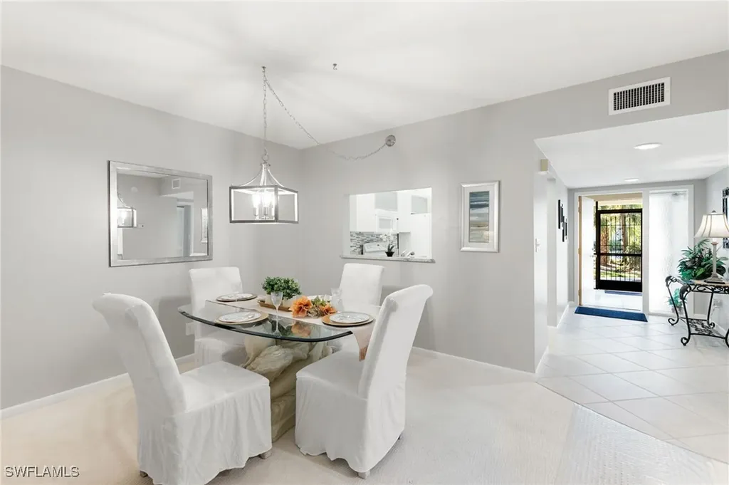 1828 Kings Lake Boulevard Naples FL 34112