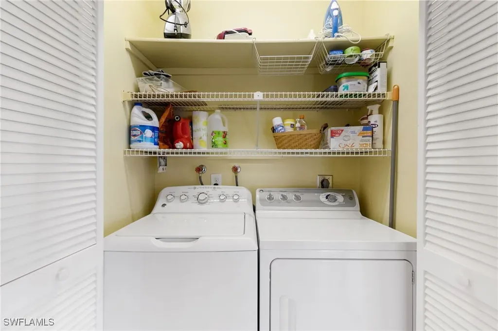 1828 Kings Lake Boulevard Naples FL 34112