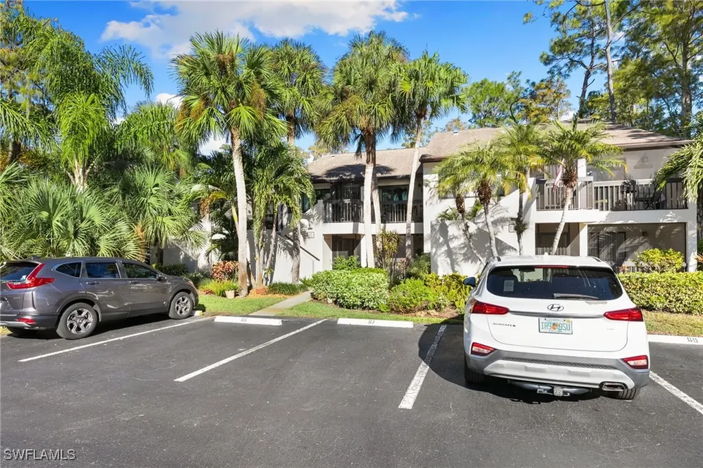 1828 Kings Lake Boulevard Naples FL 34112