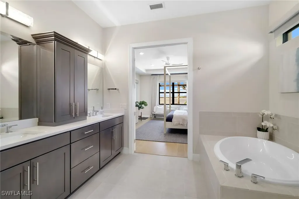 19381 Aqua Shore Drive Fort Myers FL 33913