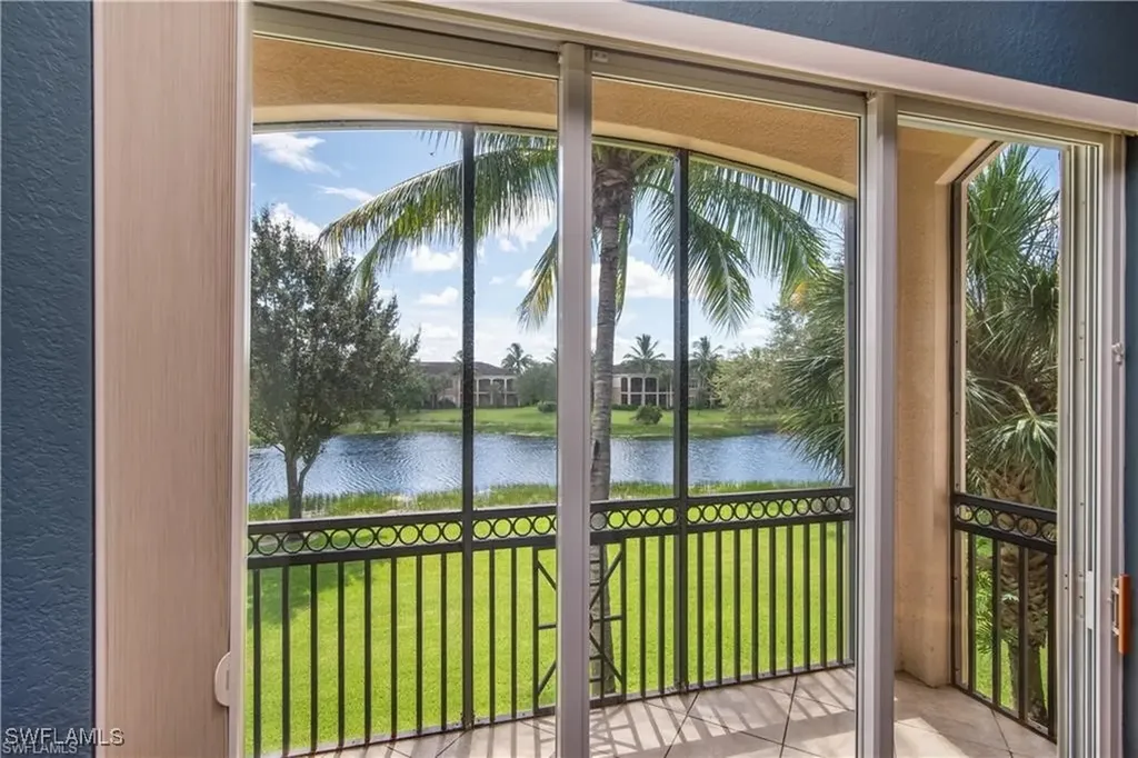 3123 Aviamar Circle Naples FL 34114