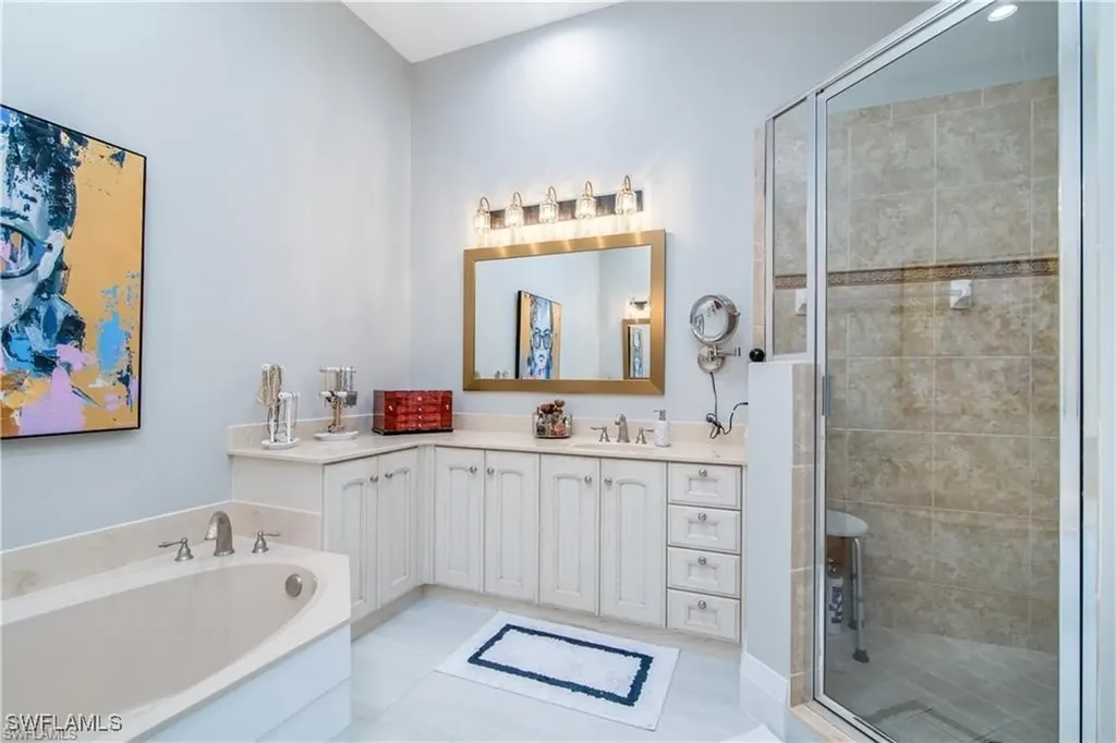 3123 Aviamar Circle Naples FL 34114