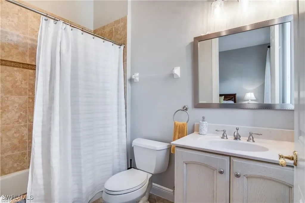 3123 Aviamar Circle Naples FL 34114