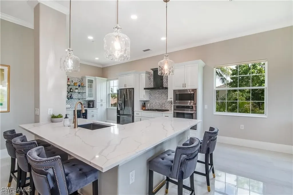 3123 Aviamar Circle Naples FL 34114