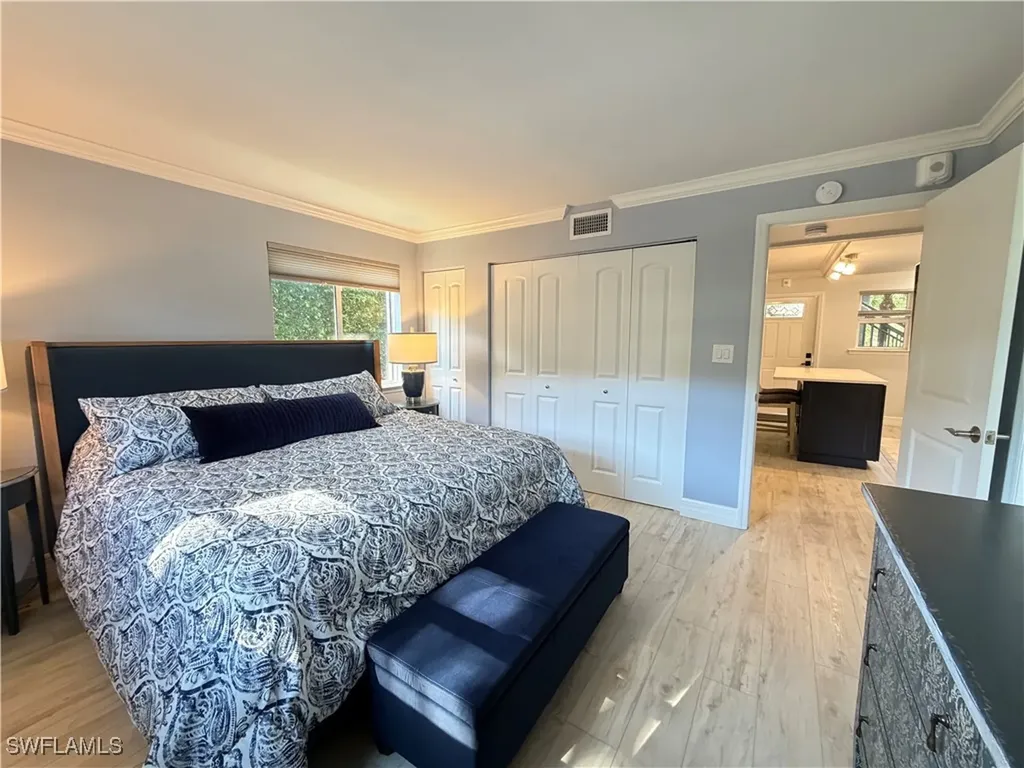 960 7th Street S Naples FL 34102