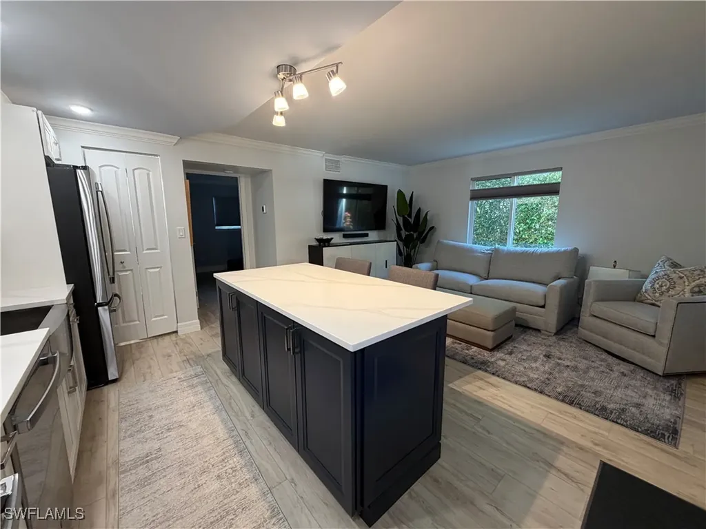 960 7th Street S Naples FL 34102