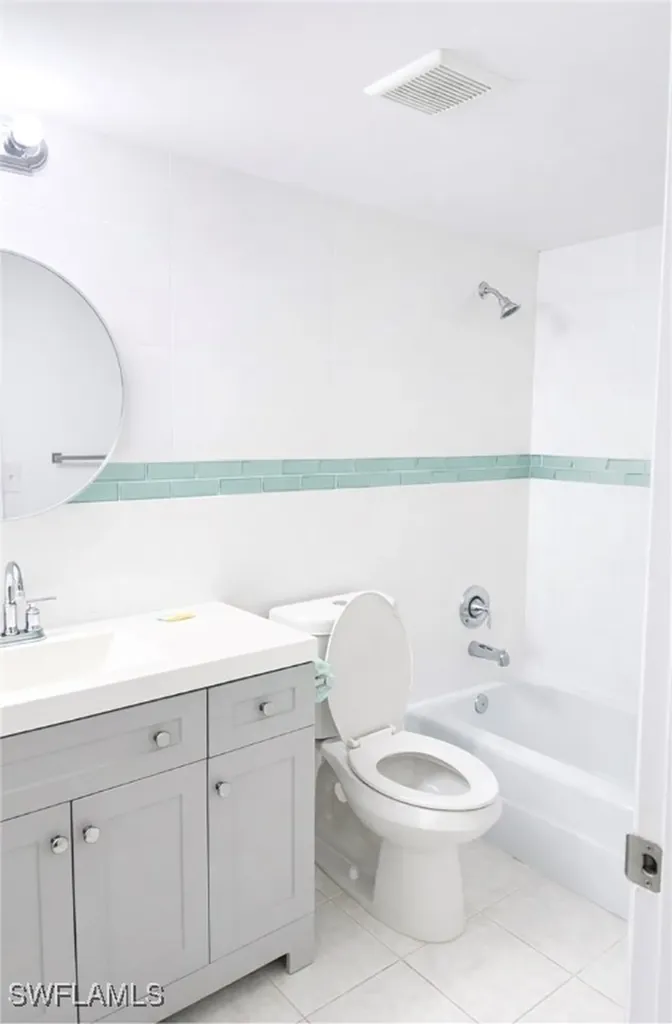 3325 Airport Road N Naples FL 34105