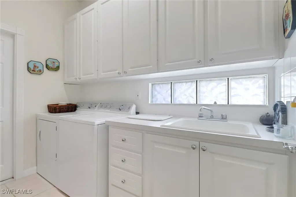 5047 Jarvis Lane Naples FL 34119