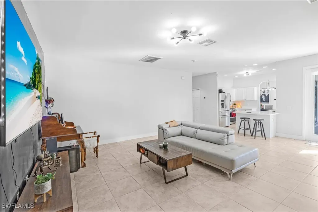 21 Maryland Road Lehigh Acres FL 33936