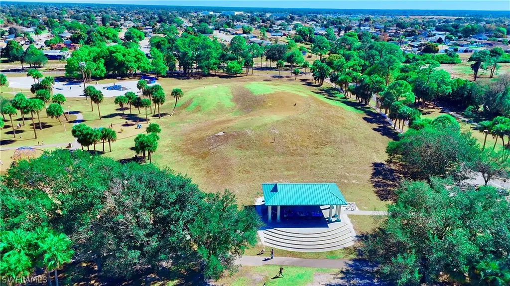 21 Maryland Road Lehigh Acres FL 33936