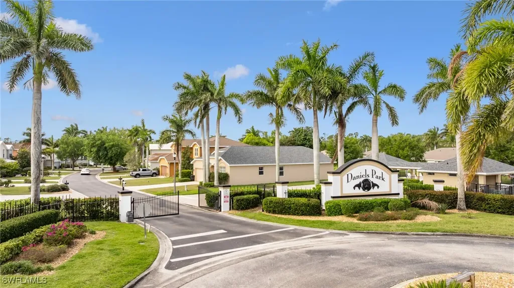 14077 Danpark Loop Fort Myers FL 33912