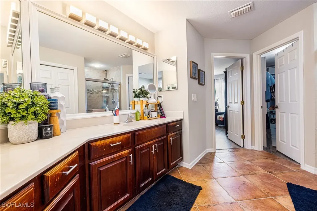 14077 Danpark Loop Fort Myers FL 33912