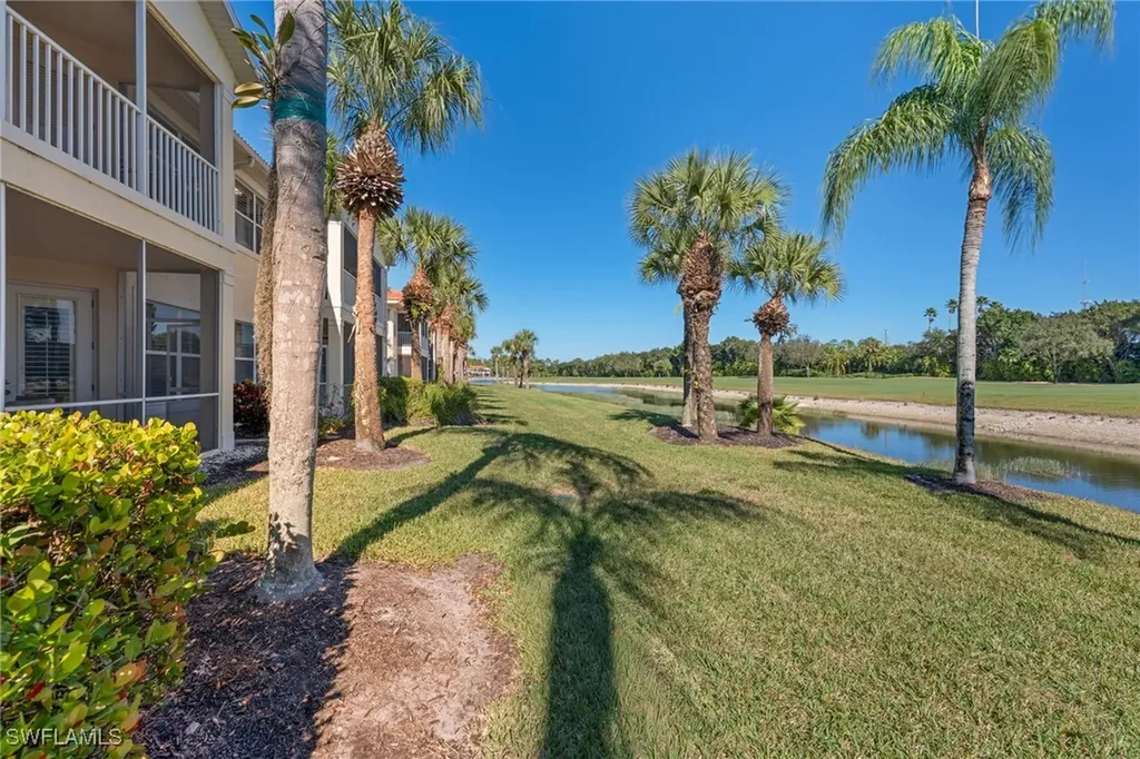 4690 Winged Foot Court Naples FL 34112