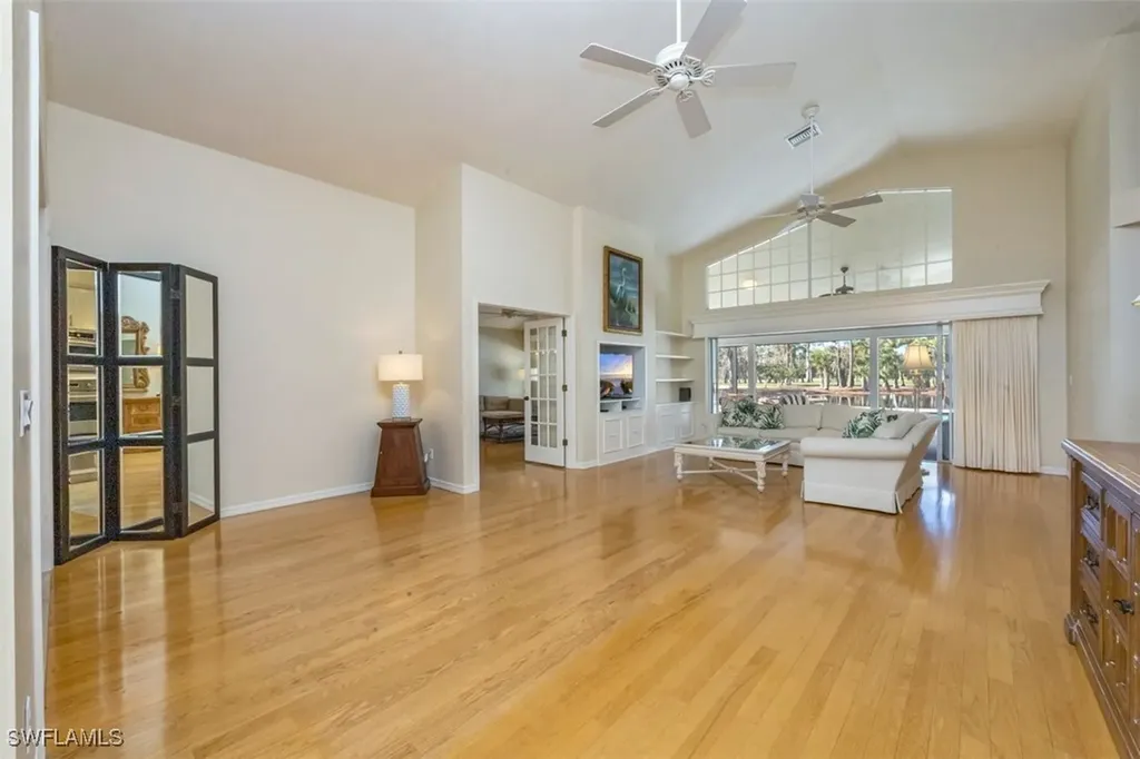 25 Grey Wing Point Naples FL 34113