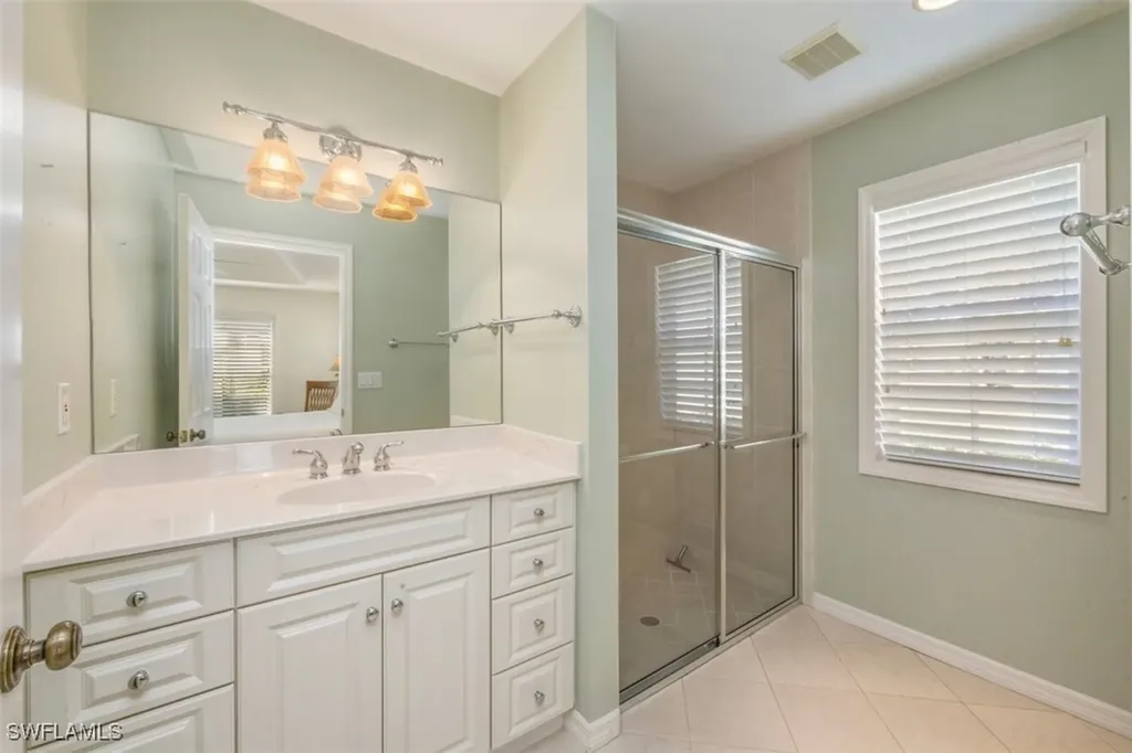 25 Grey Wing Point Naples FL 34113