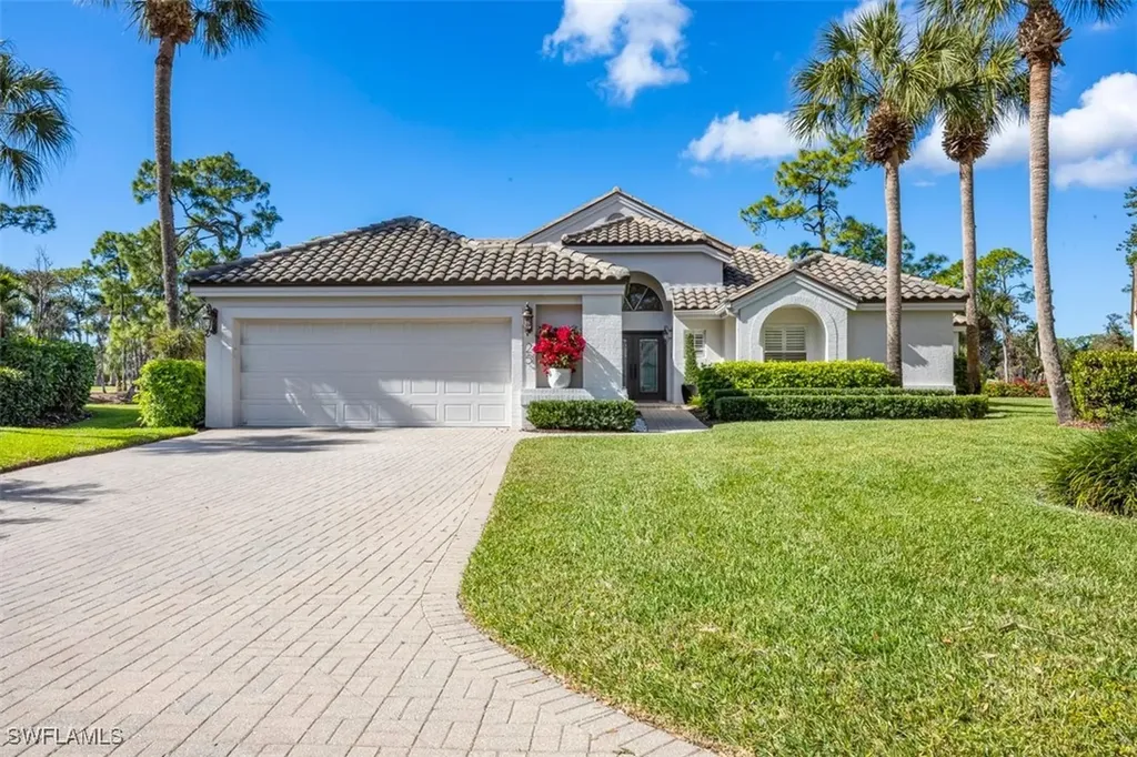 25 Grey Wing Point Naples FL 34113